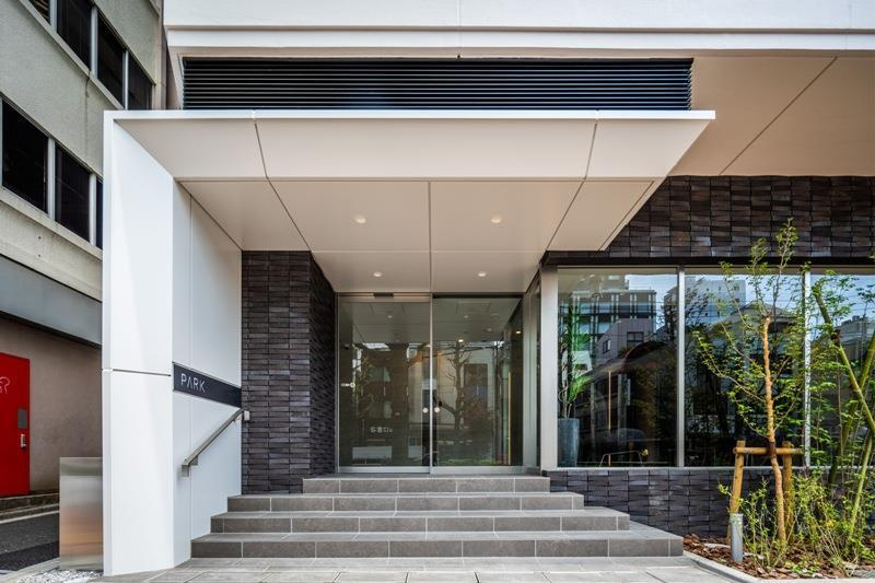 パークアクシス神保町のエントランス