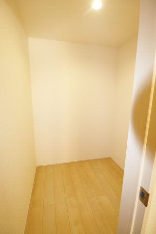 郡山市町東2丁目　　　2号棟　　　富田小学校、富田中学区　の収納