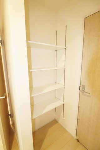 郡山市町東2丁目　　　2号棟　　　富田小学校、富田中学区　の収納