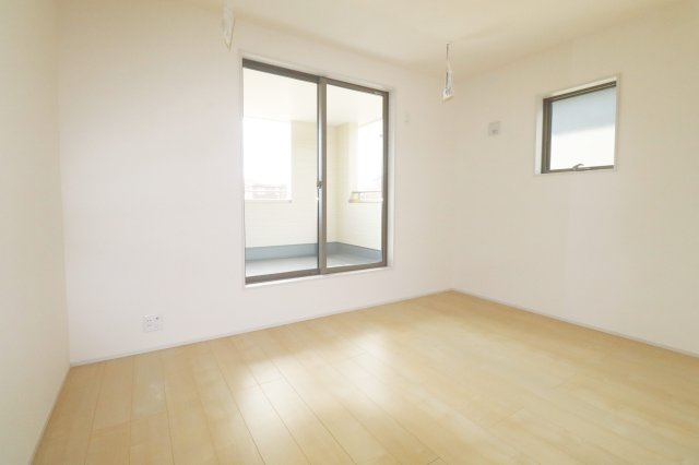 郡山市町東2丁目　　　2号棟　　　富田小学校、富田中学区　の洋室