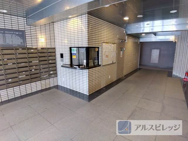 兼六ハイム東久留米のエントランス|ゆとりのあるエントランスです