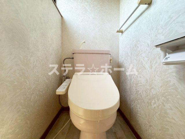 諸口1　中古戸建のトイレ|ゆったりとした空間のトイレです