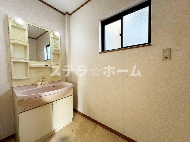 諸口1　中古戸建の独立洗面台|独立洗面台です