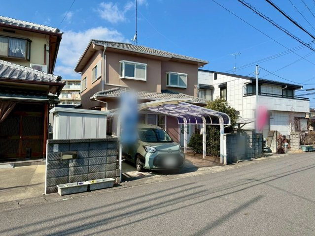 守山市古高町　中古戸建ての外観