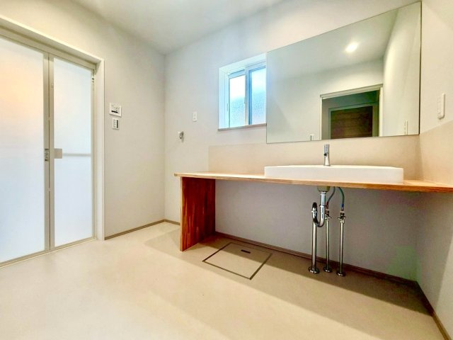 坂井市春江町中筋　中古住宅♪