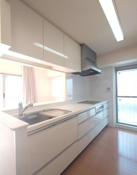 サーパス御殿前通り弐番館のキッチン