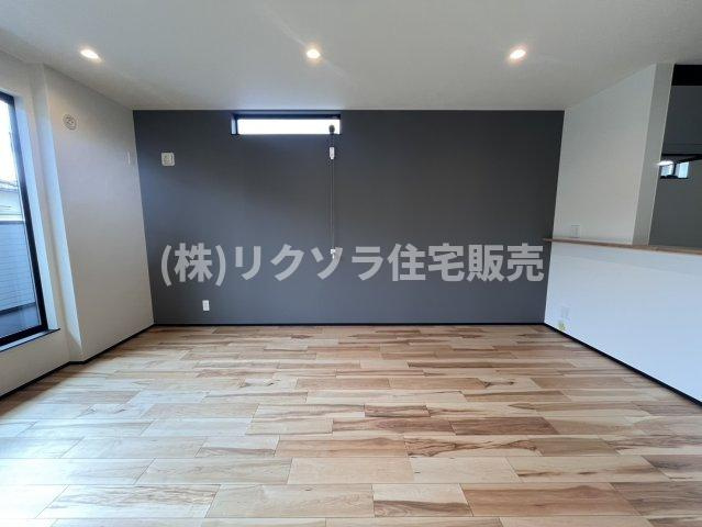 東倉治4丁目　新築一戸建てのダイニング|LDK17.5帖
■物件内覧・資金計画相談・住宅ローン相談、リフォーム相談、お問合せ受付中■
※当日・翌日のご内覧、ご相談はお電話でのお問合せがスムーズです！