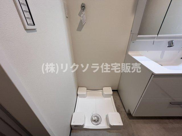 東倉治4丁目　新築一戸建てのランドリースペース|ドラム式も設置可能
■物件内覧・資金計画相談・住宅ローン相談、リフォーム相談、お問合せ受付中■
※当日・翌日のご内覧、ご相談はお電話でのお問合せがスムーズです！