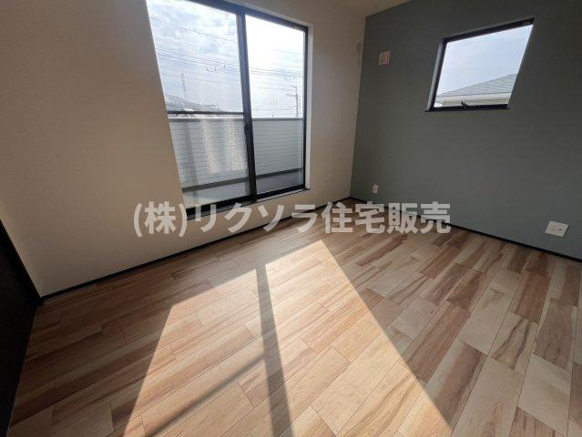 東倉治4丁目　新築一戸建ての寝室|洋室6.3帖
■物件内覧・資金計画相談・住宅ローン相談、リフォーム相談、お問合せ受付中■
※当日・翌日のご内覧、ご相談はお電話でのお問合せがスムーズです！