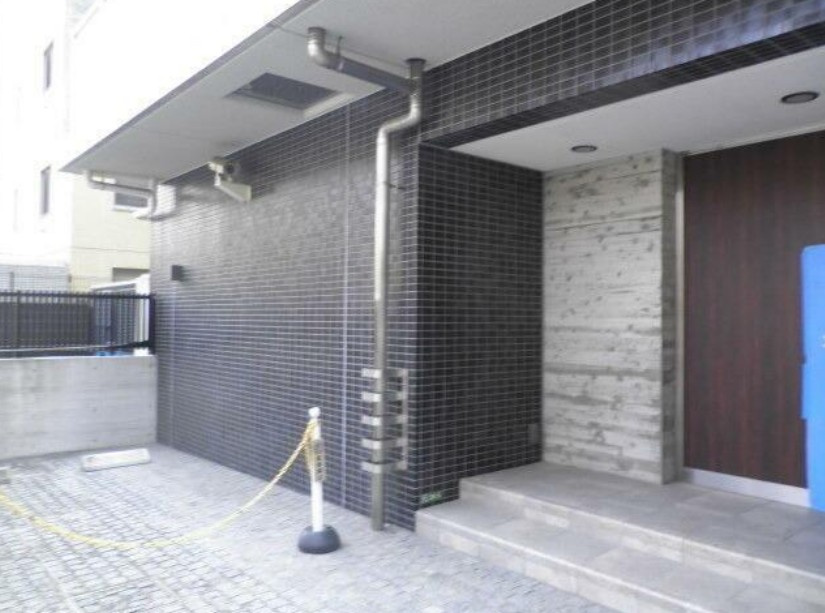 【エントランス】