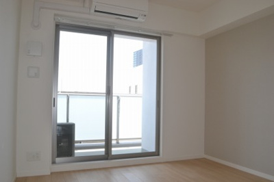 【居間・リビング】 | レオンコンフォート難波サウスゲート | ゆったりとした居間です