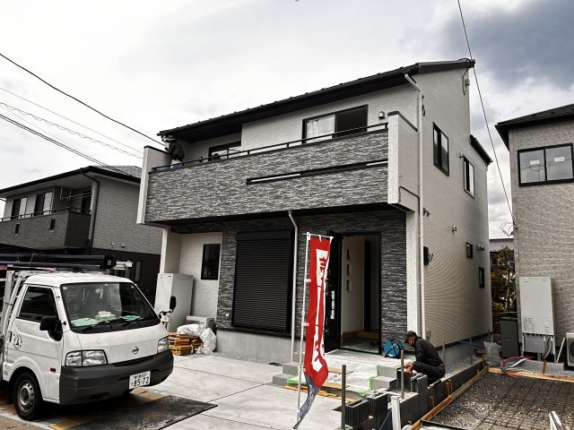 宇都宮市雀の宮 6丁目 全2棟の前面道路含む現地写真|〇只今分譲中〇
建築中の工程を確認できるのがは今ならではのメリットです。
周辺環境を含め、今からチェックがおすすめです。
先ずはお気軽にお問合せください！
※2026年5月撮影