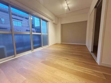 マンショントミーの寝室