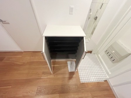 マンショントミーの玄関