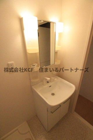 カーサフェリーチェの洗面所|ゆったりとスペースのある洗面所