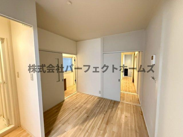 南楠葉2丁目戸建　賃貸の居間・リビング|おしゃれなリビングです