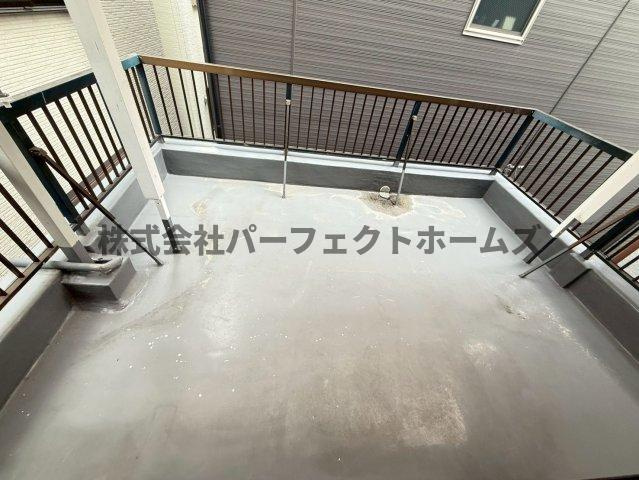 南楠葉2丁目戸建　賃貸のバルコニー|広々としたバルコニーです