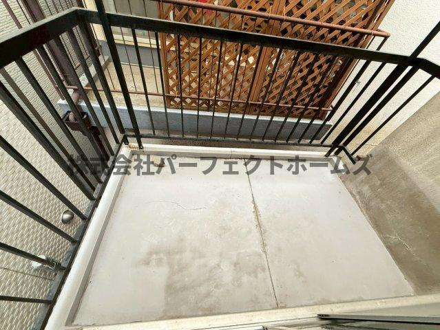 南楠葉2丁目戸建　賃貸のバルコニー|広々としたバルコニーです