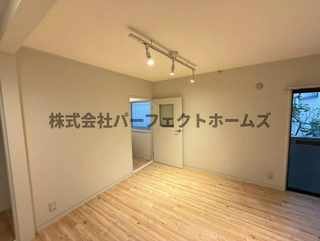南楠葉2丁目戸建　賃貸の居間・リビング|居間です