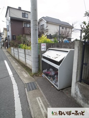【その他共用部分】 | エクセル8 | 蓋つきゴミ置場は猫ちゃんやカラス君から守ってくれますね！