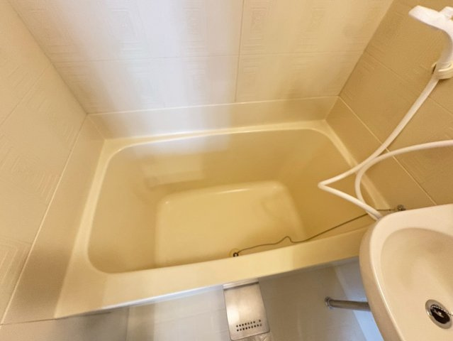 近代ビルの浴室