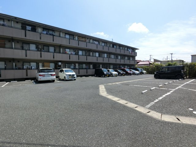 【駐車場】