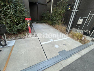 【駐車場】