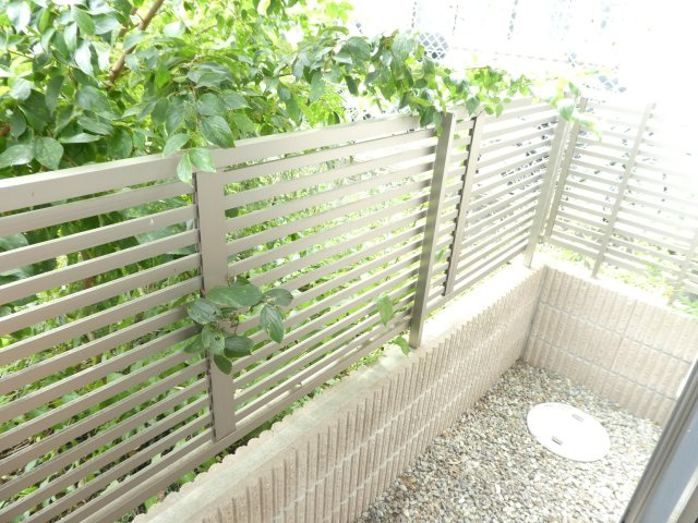 シャルム宝塚の庭