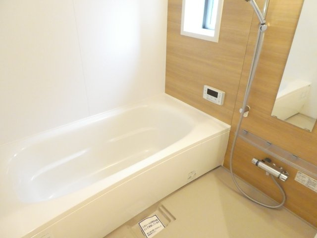 シャルム宝塚の浴室