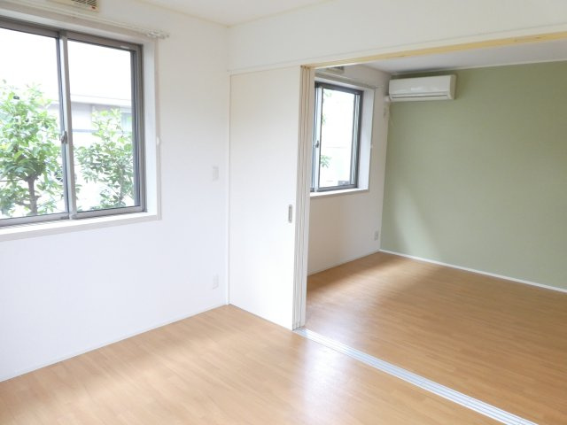 シャルム宝塚の寝室