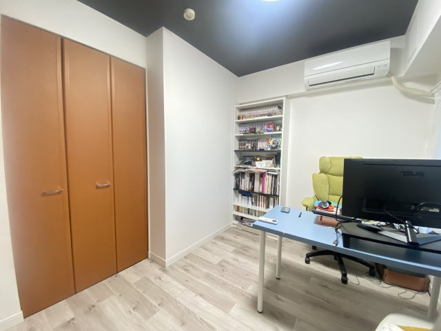 ロイヤルイルマーレ新舞子の洋室|洋室5帖☆