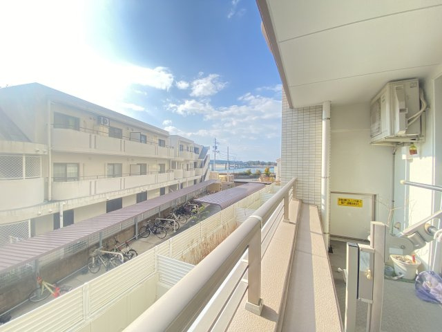 ロイヤルイルマーレ新舞子のバルコニー|バルコニー☆　海が見えます！