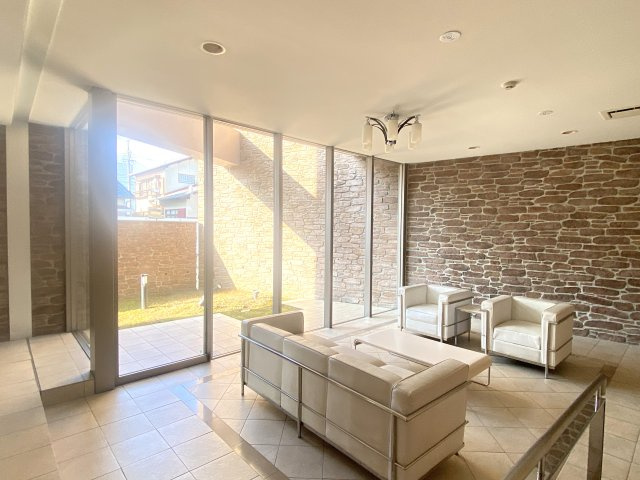 ロイヤルイルマーレ新舞子のその他共用部分|ロビー♪