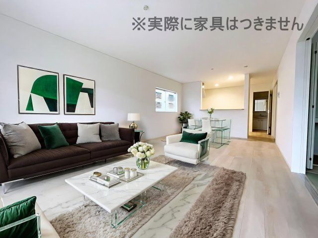 新築戸建・建売　大田原市富士見第2　Cradle Garden　全3棟の居間・リビング|画像はAI加工による演出で、実際の家具は付きません。
