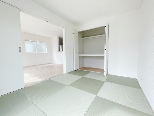 新築戸建・新築建売　棚倉町棚倉字東中居　制震+耐震　棚倉小・棚倉中の和室|リビング隣の和室はセカンドリビングとしても将来の介護スペースとしても人気の一部屋！