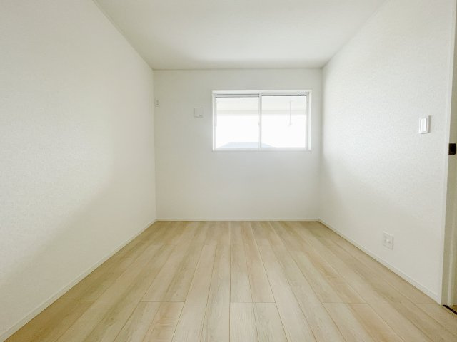 新築戸建・新築建売　棚倉町棚倉字東中居　制震+耐震　棚倉小・棚倉中の洋室|インナーバルコニーに面しているので直射日光を避け程よい明るさで過ごしやすい♪