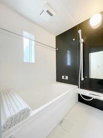新築戸建・新築建売　棚倉町棚倉字東中居　制震+耐震　棚倉小・棚倉中の浴室|浴室暖房乾燥機付きの快適バスルーム！バスタブは追い焚き機能もついているのでいつでも温かいお風呂に入れますね！