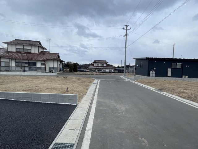 新築戸建・新築建売　泉崎村北平山第2　泉崎第二小・泉崎中の前面道路含む現地写真|車通りも落ち着いているので安心して過ごせる環境が整っております！