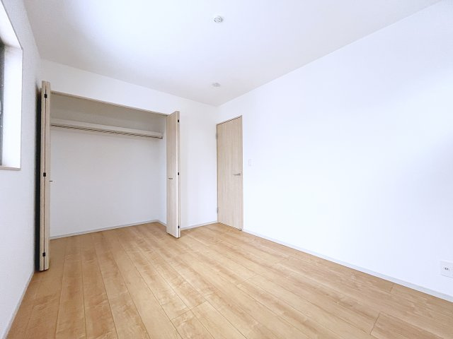 新築戸建・新築建売　西郷村小田倉字前原　小田倉小・西郷第二中の洋室|南側の6帖の洋室