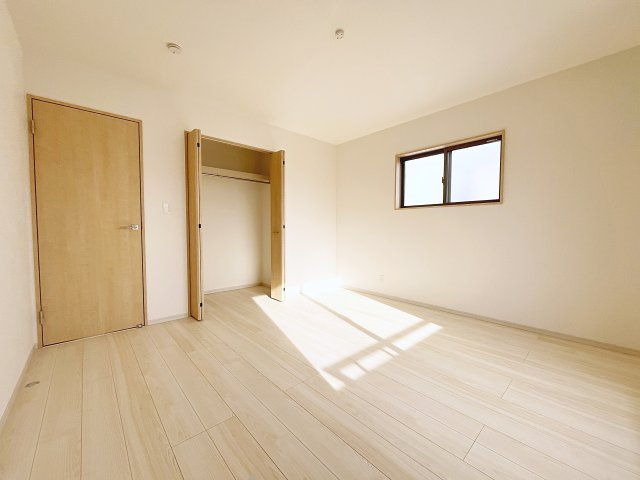 新築戸建・建売　西郷村小田倉字前原　いろどりアイタウン　全54棟の洋室|全居室収納完備！