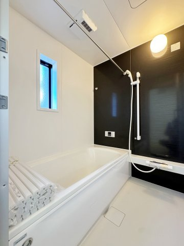 新築戸建・新築建売　岩瀬郡鏡石町旭町【耐震＋制震】第二小・鏡石中の区画図|カースペース3台(車種による)※敷地内に電柱及び支線が入る場合がございます。