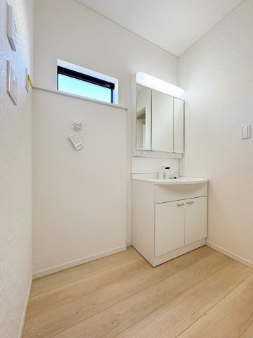 新築戸建・新築建売　岩瀬郡鏡石町旭町【耐震＋制震】第二小・鏡石中の独立洗面台