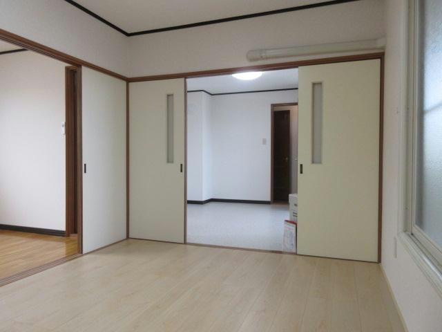 コーポ山口の洋室