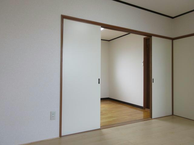 コーポ山口の洋室