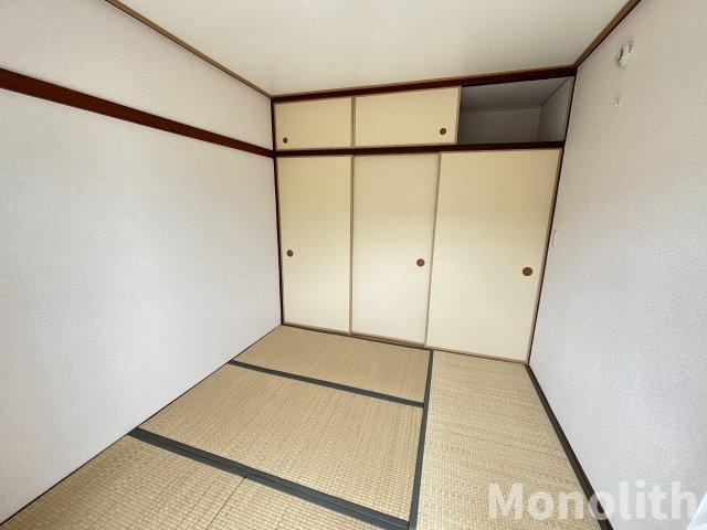 鶴山台28号棟の和室
