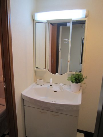 リオ・グランデ　- デザイナーズアパート -の独立洗面台|使いやすい独立洗面台です