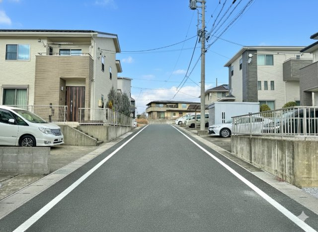 浜名区染地台2丁目の前面道路含む現地写真|前面道路を西側を向いて撮影しました。