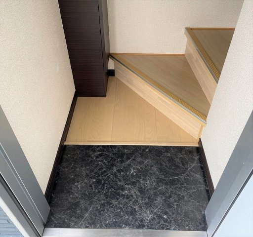 レオネクストオリヴィエⅠの玄関