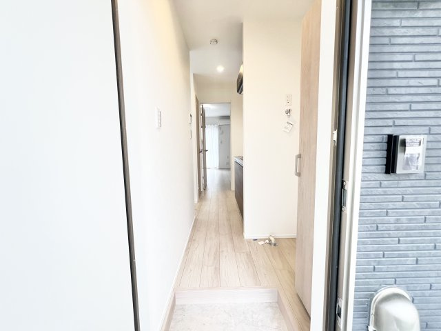 Plume四街道～プリュームヨツカイドウ～の玄関