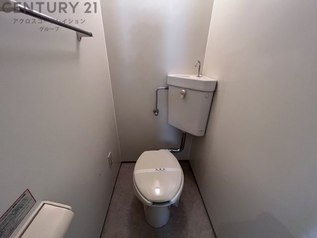 シンプルで使いやすいトイレです☆